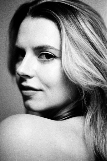 Chloe Wick — Save the Wedding cast