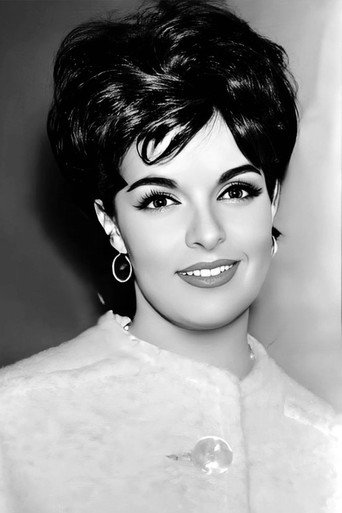 Alma Delia Fuentes — El Extra cast