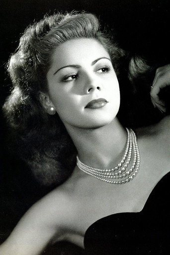 Meche Barba — Lola Casanova cast